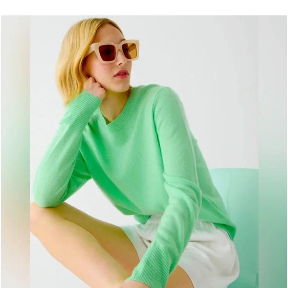 J.Crew Cashmere Classic Green Crew Neck Sweater size s